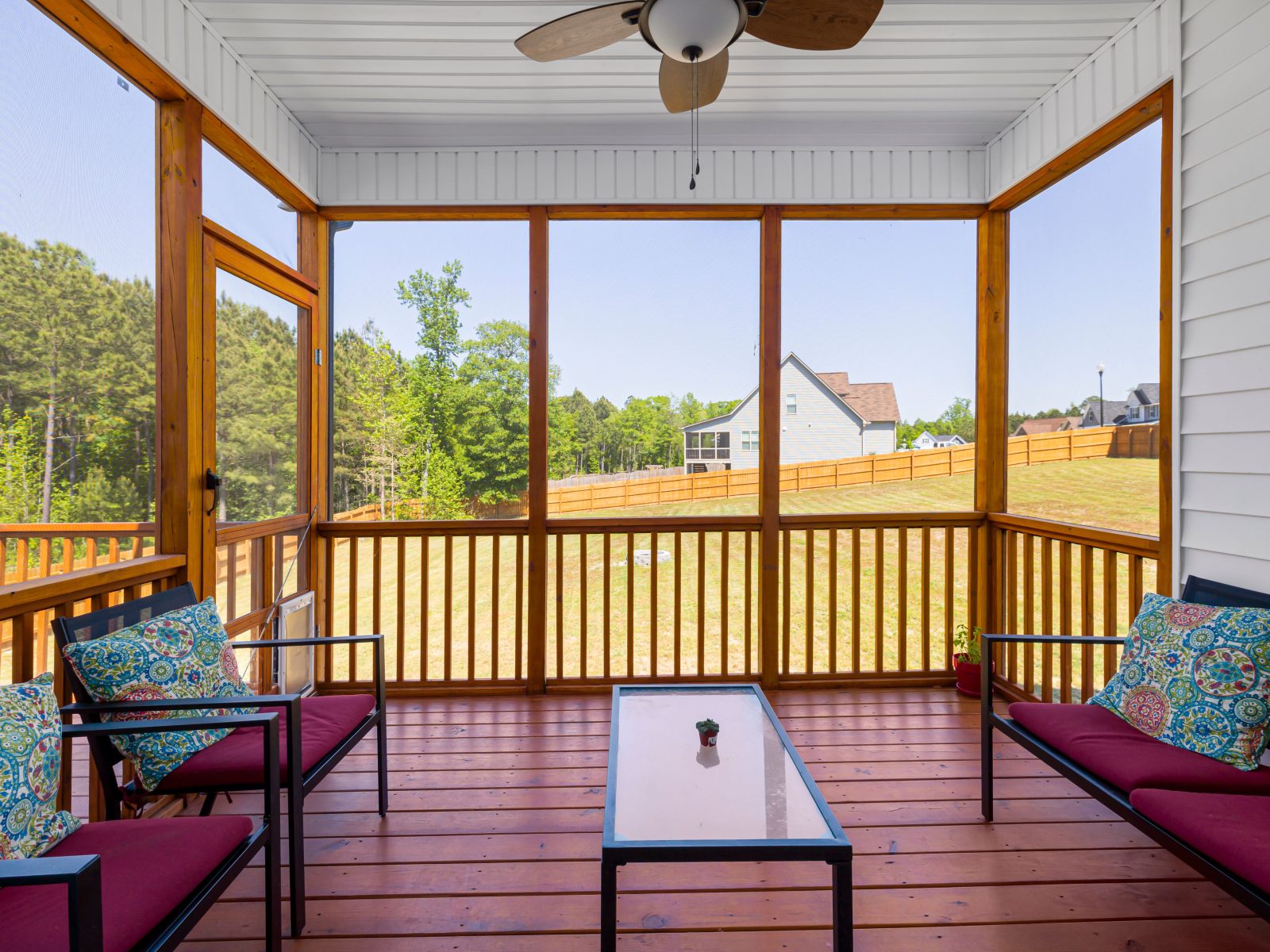 Quel panneau coupe vent choisir pour ta terrasse ?